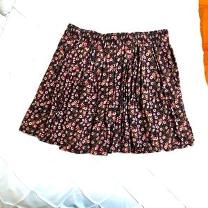 2 for 20* like new LA  Hearts floral skirt